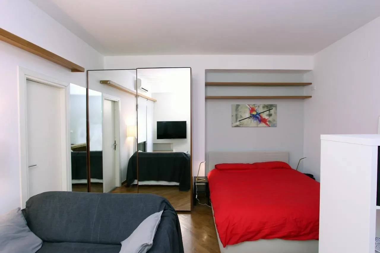 Sant'Angelo Modern Apartment Roma 0*,  İtalya